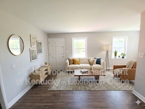 444 Schenkel Ln in Frankfort, KY - Building Photo - Building Photo