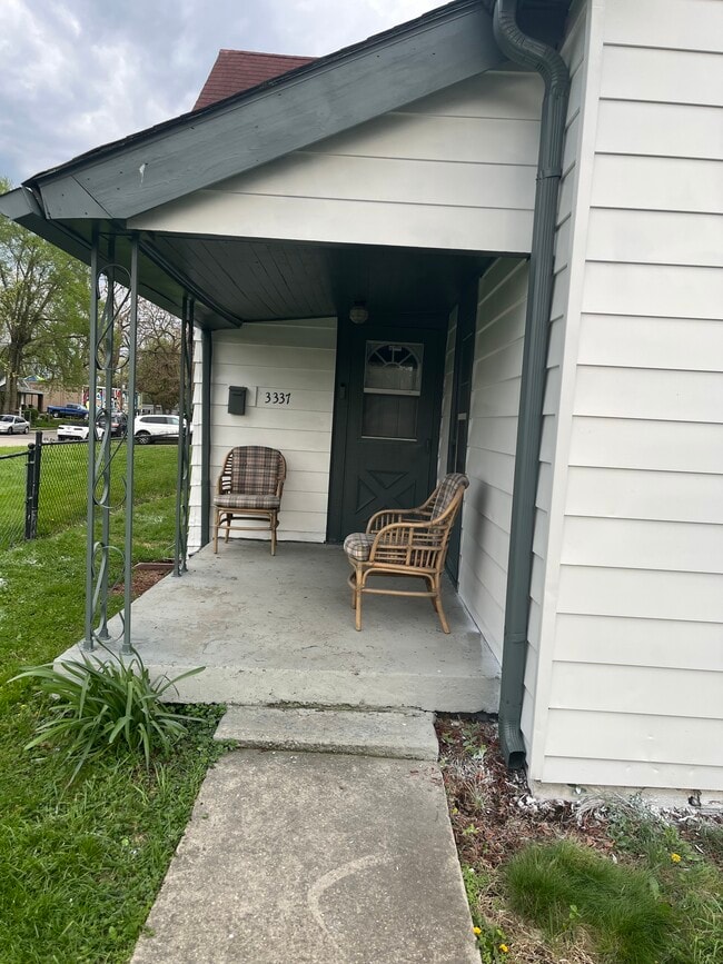 property at 3337 Prospect St