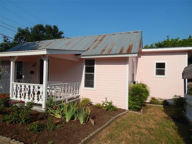 property at 312 N College St