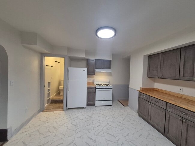 property at 416 Daly St