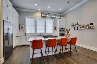 14985 Oak St in Addison, TX - Building Photo - Building Photo