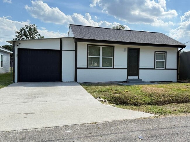 889 Chas Ln in Houston, TX - Building Photo - Building Photo