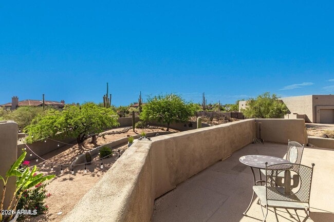 7280 E Mary Sharon Dr in Scottsdale, AZ - Building Photo - Building Photo