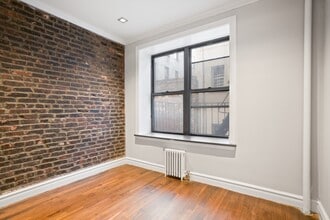 432 E 13th St in New York, NY - Building Photo - Building Photo