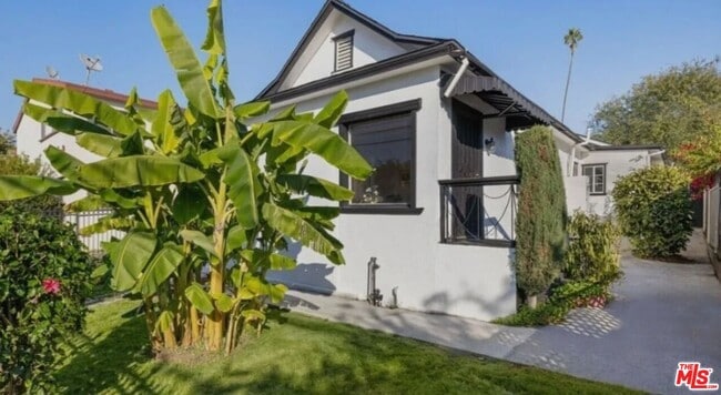 property at 1222 N Virgil Ave