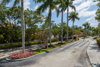 Mariner Village Garden Condo in Miami, FL - Building Photo - Building Photo