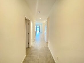 1273 Hendon Lp in Davenport, FL - Building Photo - Building Photo