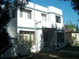 4555 E Carson St, Unit 4555.5 East Carson Street in Long Beach, CA - Building Photo
