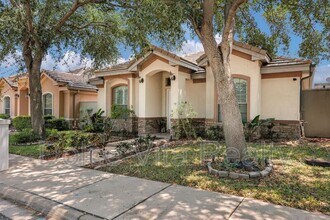 612 E Thornhill Ave in McAllen, TX - Building Photo - Building Photo