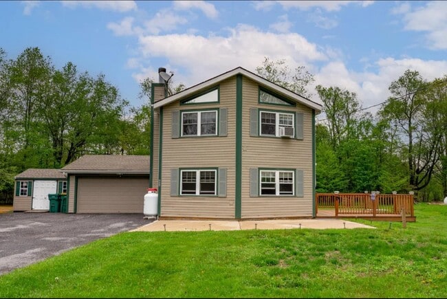 property at 644 Glen Circle Dr