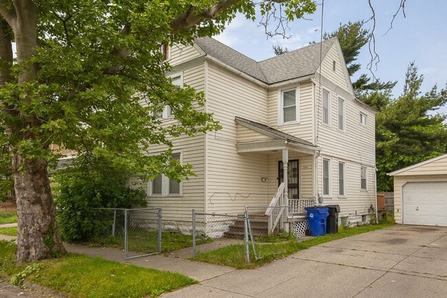 property at 3116 W 30th St