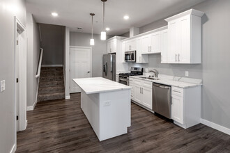 Stone Haven Townhomes in Byron, MN - Foto de edificio - Interior Photo