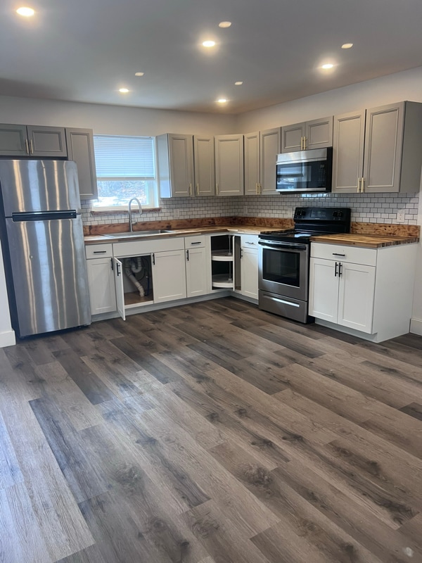 209 Emerson Mill Rd, Unit 1 in Hampden, ME - Building Photo - Building Photo