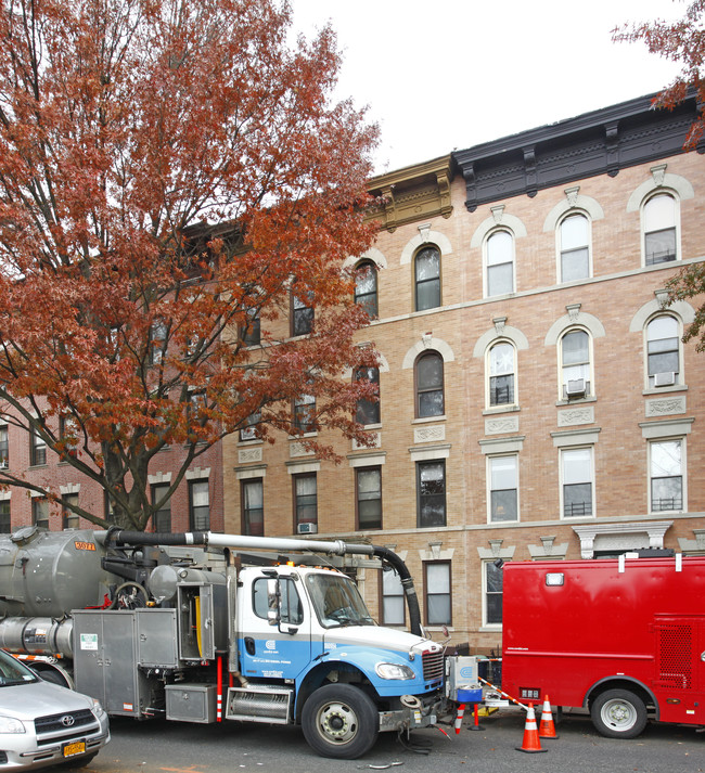 431 16th St in Brooklyn, NY - Building Photo - Building Photo