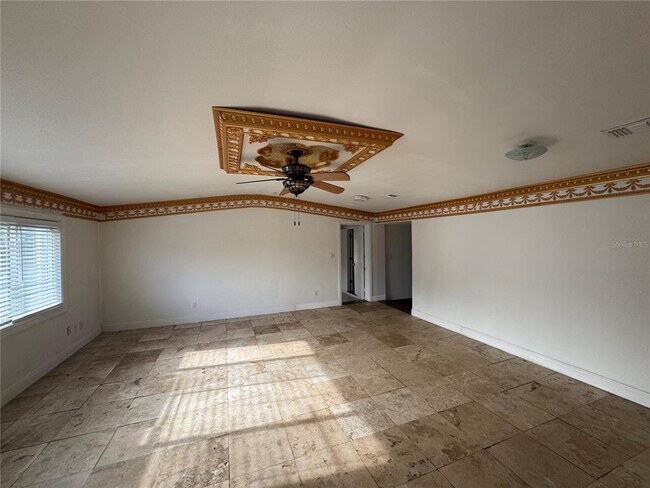 2430 N Central Ave in Kissimmee, FL - Building Photo - Building Photo