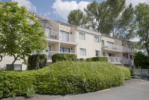 Sunridge in Abbotsford, BC - Building Photo