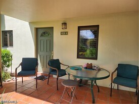 1629 Spoonbill Ln in Naples, FL - Building Photo
