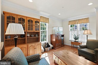 7200 Dorchester Woods Ln in Hanover, MD - Foto de edificio - Building Photo