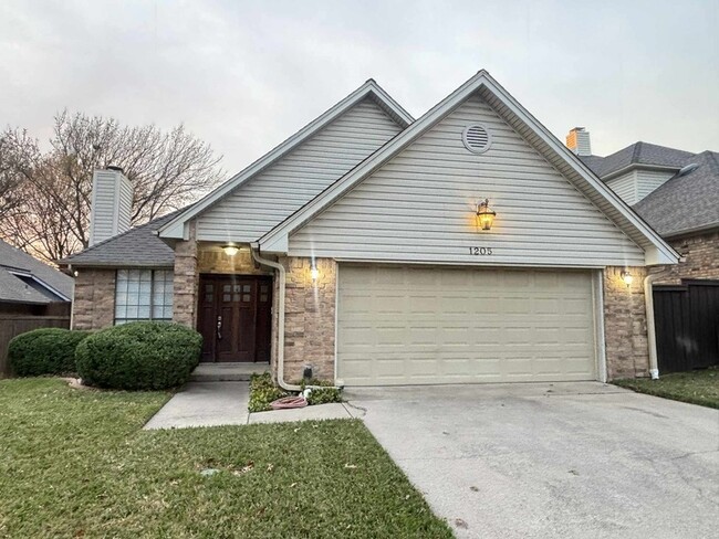 property at 1205 Olde Towne Dr