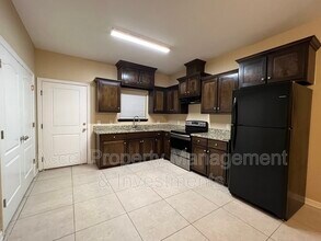 2506 E Garfield Ave in Alton, TX - Building Photo - Building Photo