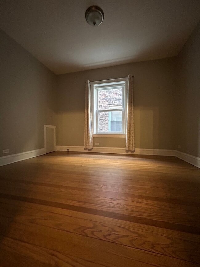 3710 N Whipple St in Chicago, IL - Building Photo - Building Photo