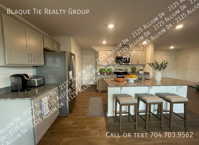 2125 Allium Dr in Charlotte, NC - Building Photo - Building Photo