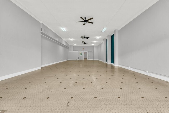 423 Main St, Unit 423 in Columbus, MS - Foto de edificio - Building Photo