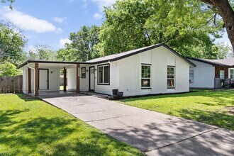 5803 Blythewood Dr in Austin, TX - Building Photo - Building Photo