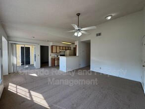 1057 S Hiawassee Rd in Orlando, FL - Building Photo - Building Photo