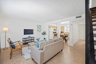 4225 Parkwood Ct in Bakersfield, CA - Building Photo - Building Photo