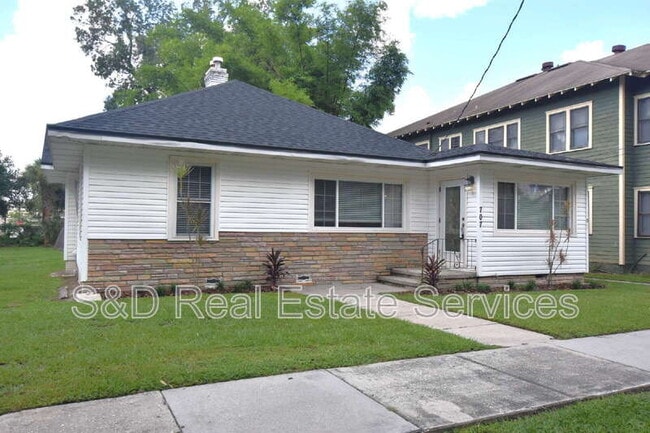 property at 707 E Lime St