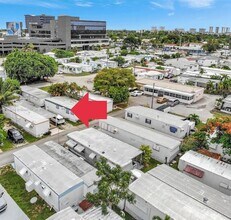 345 Maple St in Hallandale Beach, FL - Building Photo - Building Photo