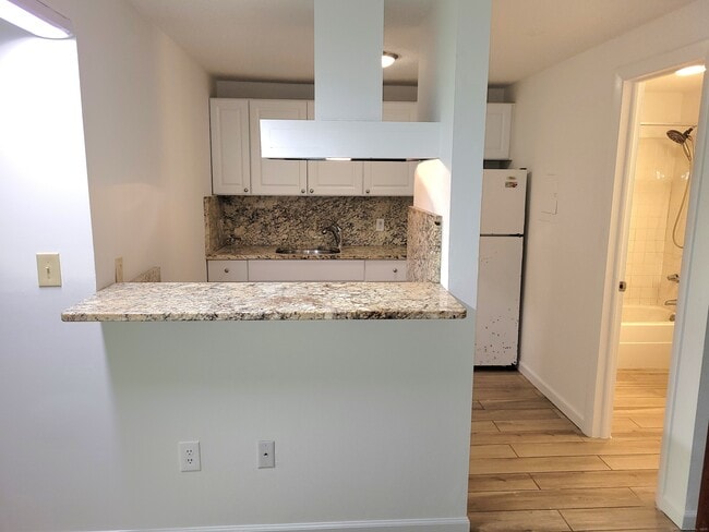 5 Nabby Rd in Danbury, CT - Building Photo - Building Photo