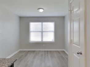 815 Marigold Rd in Baytown, TX - Building Photo - Building Photo