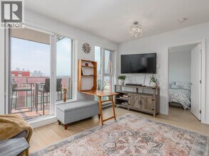 983 E Hastings St in Vancouver, BC - Building Photo - Building Photo