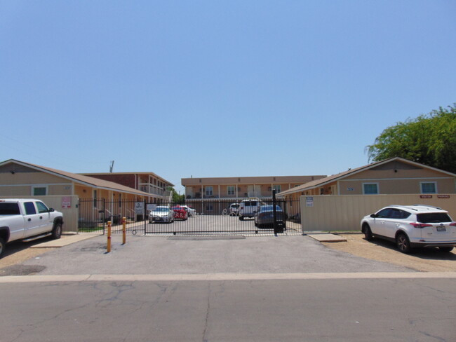 Northside Plaza Apartments in Killeen, TX - Building Photo - Building Photo