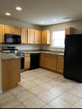 1313 Rolling Rock Dr in Columbia, MO - Foto de edificio - Building Photo