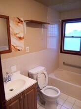 197 Burnsford Ave, Unit 2nd floor in Bridgeport, CT - Building Photo - Building Photo