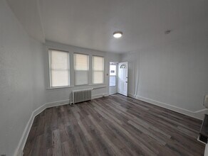 1056 N Ohio Ave in Atlantic City, NJ - Building Photo - Building Photo