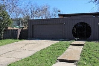 6321 Walraven Cir in Fort Worth, TX - Building Photo - Building Photo