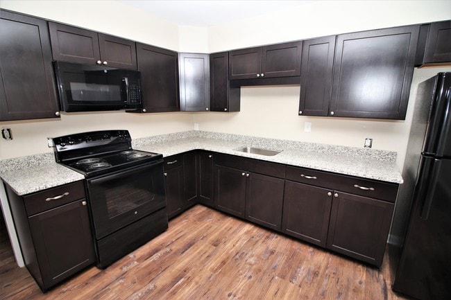 1327 W 41st St in Norfolk, VA - Building Photo - Building Photo