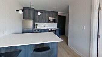 658 Somerset St W in Ottawa, ON - Building Photo