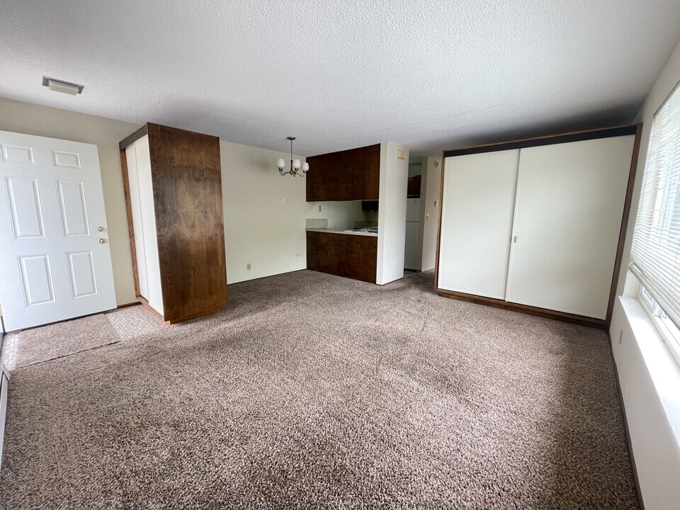 530 Burnett Ave N, Unit 7 in Renton, WA - Foto de edificio