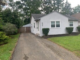 497 Chase Rd in Columbus, OH - Building Photo