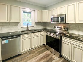5645 Thea Ln in Raleigh, NC - Building Photo