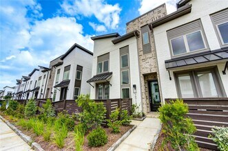 19714 Curved Steel Dr in Cypress, TX - Building Photo - Building Photo