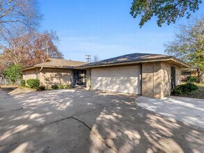 4806 South Dr in Fort Worth, TX - Building Photo - Building Photo