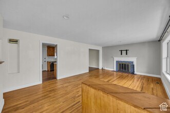 579 S Connie Dr in Midvale, UT - Building Photo - Building Photo
