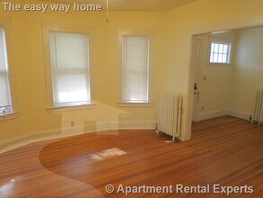 5 Freeman St in Arlington, MA - Building Photo - Building Photo