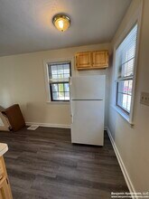 9 Dudley St, Unit C in Arlington, MA - Foto de edificio - Building Photo